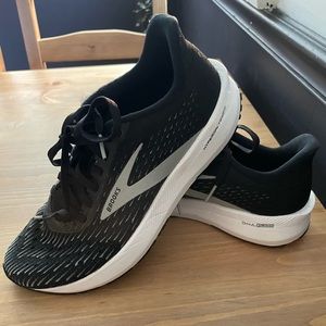 Womens brooks Hyperion Tempo running shoes